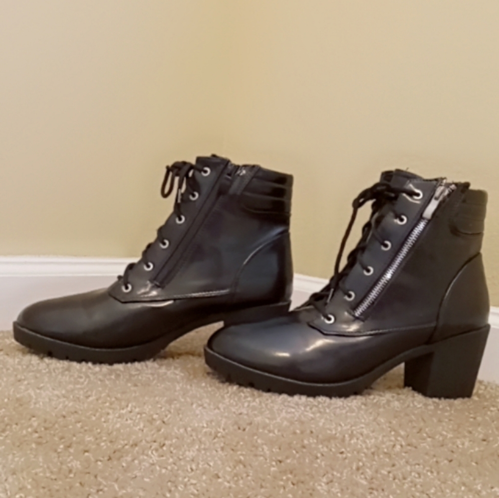 Black ankle booties by FOREVER. Size: 11